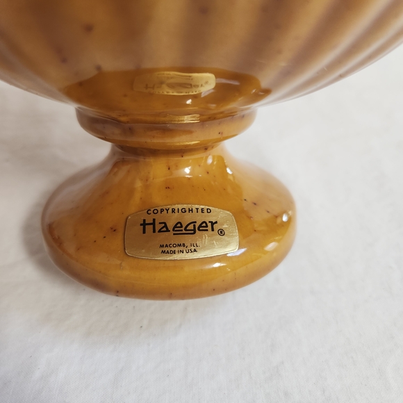 Haeger Gold Ceramic Ribbed Planter - Picture 2 of 13